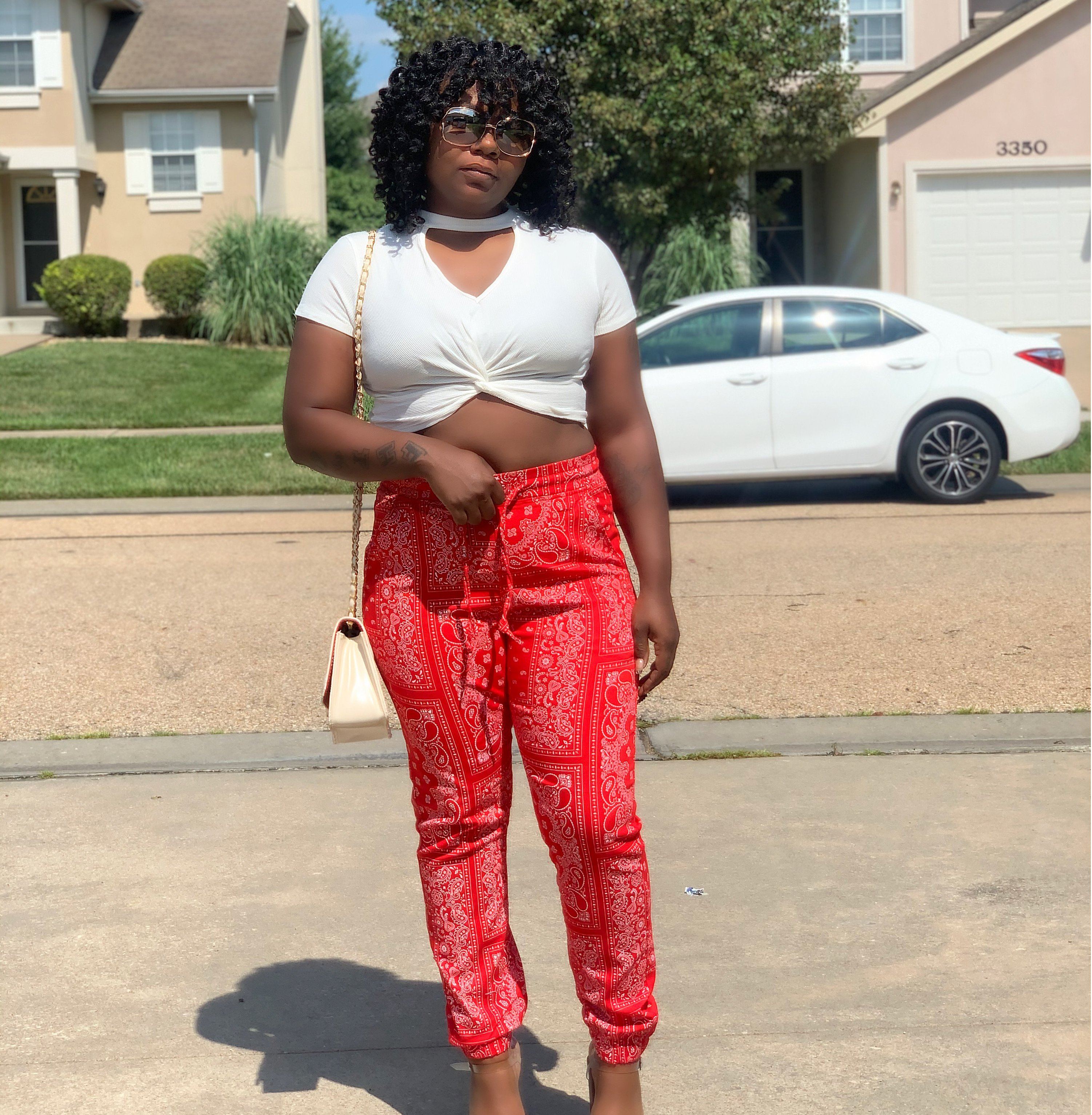 Girls in the hood joggers (red) Sagnom Fashion - Main Image